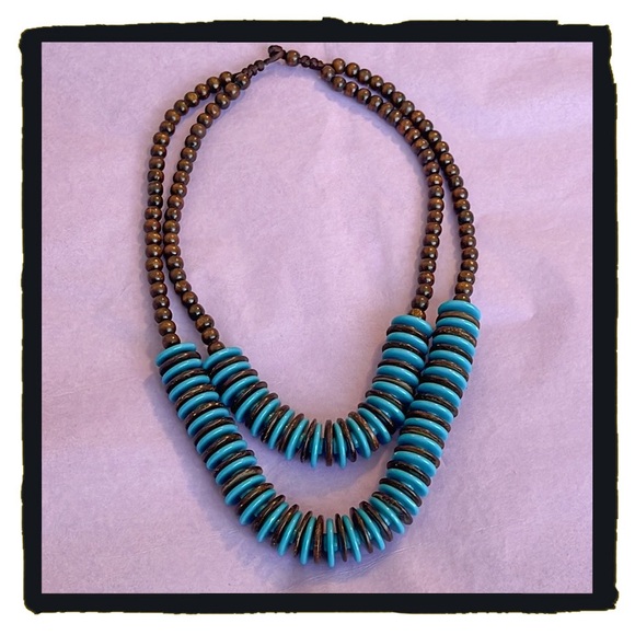 💕Beautiful Chunky Vintage Necklace Blue Beads & Brown Polished Wood Beads💕 - Picture 5 of 6